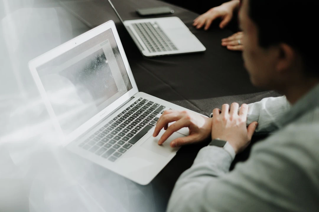 Lợi ích SEO và tăng trafic từ chiến lược guest post gratis được đo lường qua analytics