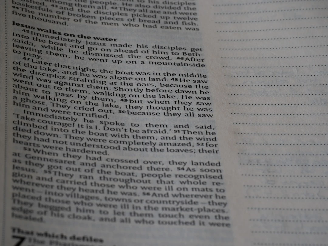 So sánh editorial content và advertising content, ranh giới đạo đức nội dung